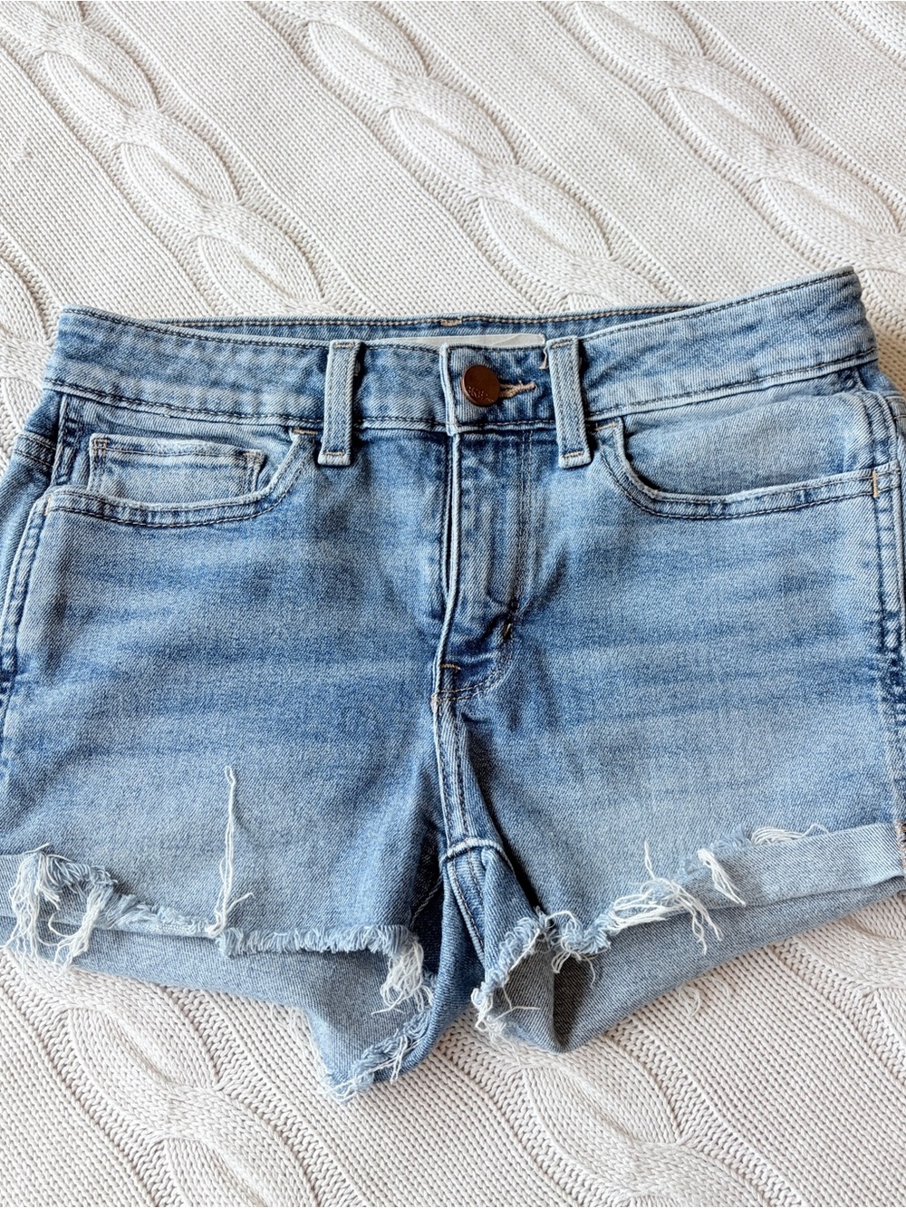 BKE Stella mid-rise denim short size 25